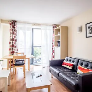 Apartment One Bedroom With Juliet Balcony In West One - Parking Possible