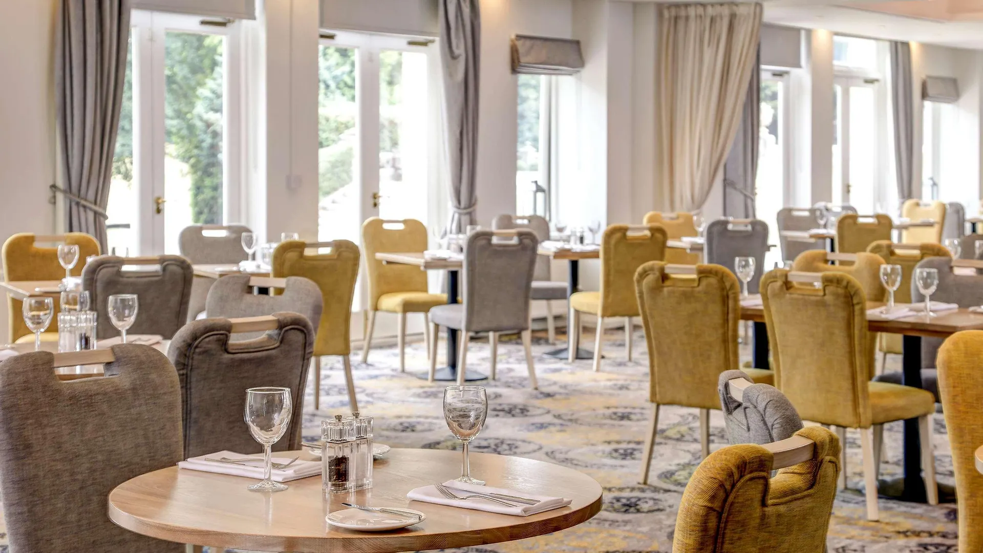 Mercure Sheffield Kenwood Hall & Spa 4*,  United Kingdom