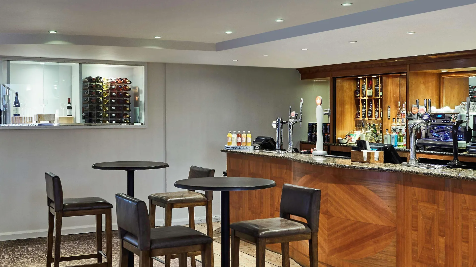 Mercure Sheffield Kenwood Hall & Spa 4*,  United Kingdom