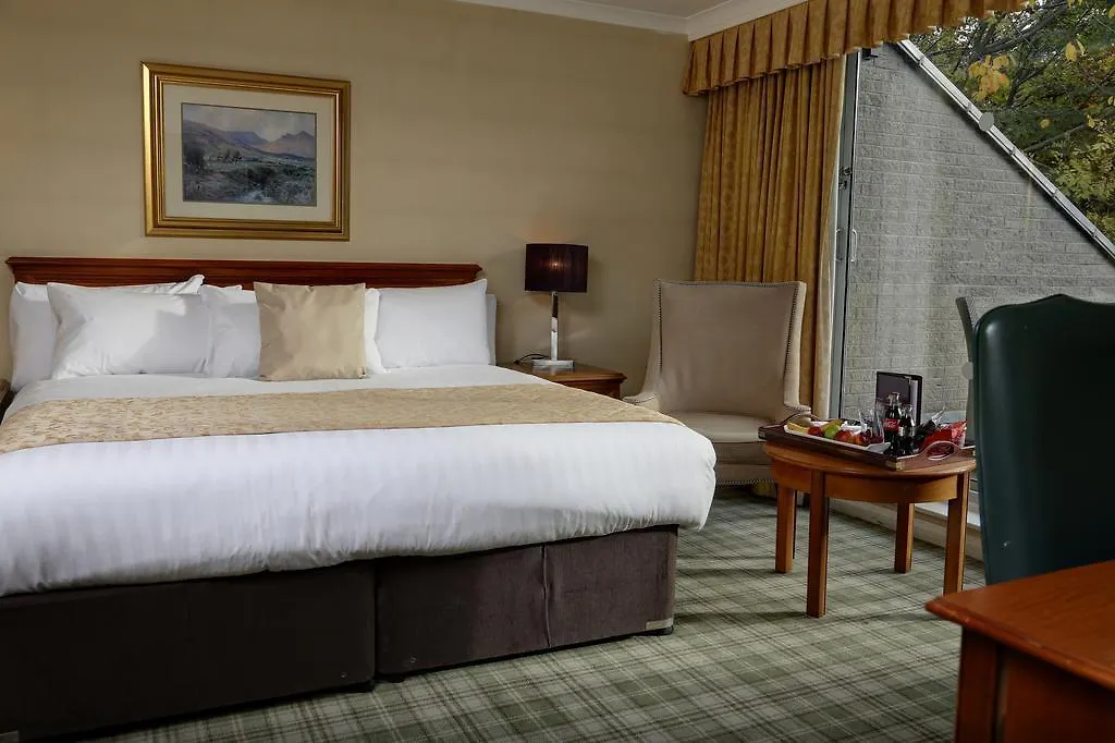 Mercure Sheffield Kenwood Hall & Spa 4*,